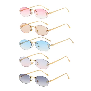 Луксозни модерни слънчеви очила с овална рамка с диаманти с буквата 