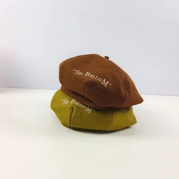 Модерен Женски есенно-зимния тънък, Дишащ взема, Нова универсална шапка на художник с буквенной бродерия